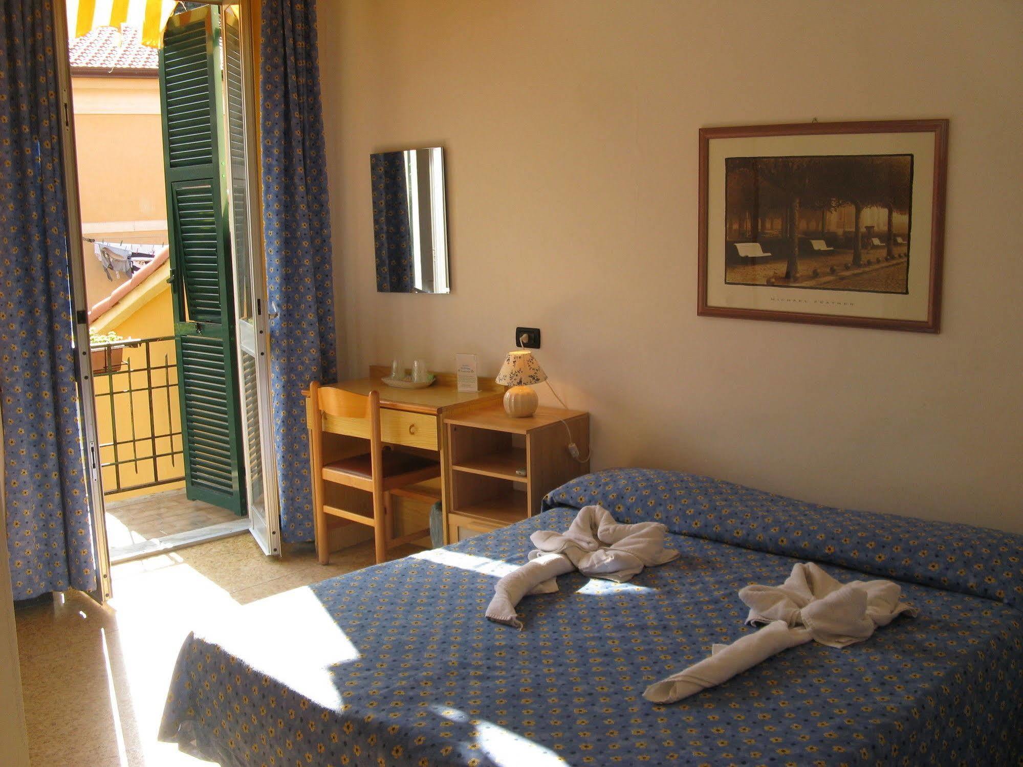 Hotel Pino Lerici Exterior foto